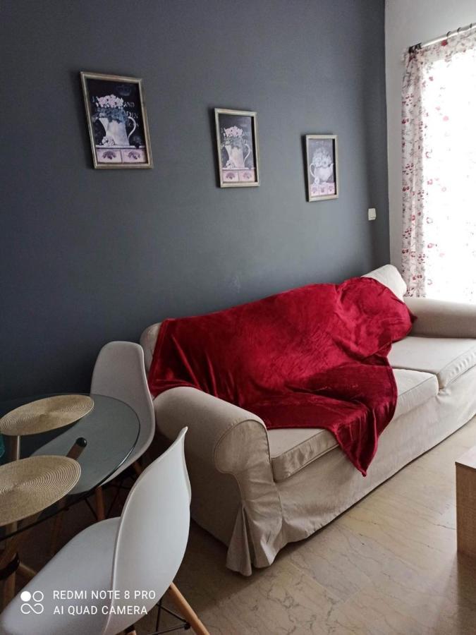 M&M Small House Rhodes City Bagian luar foto
