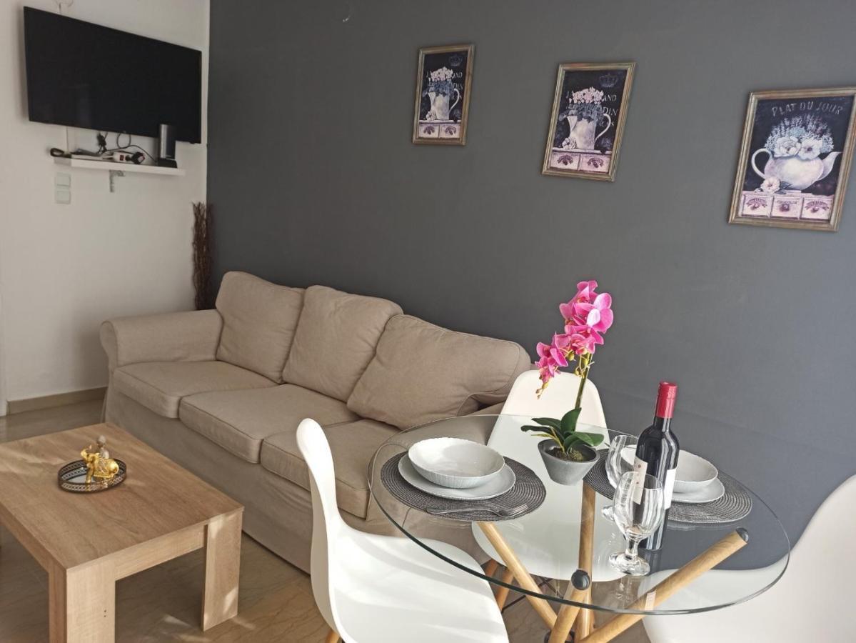M&M Small House Rhodes City Bagian luar foto