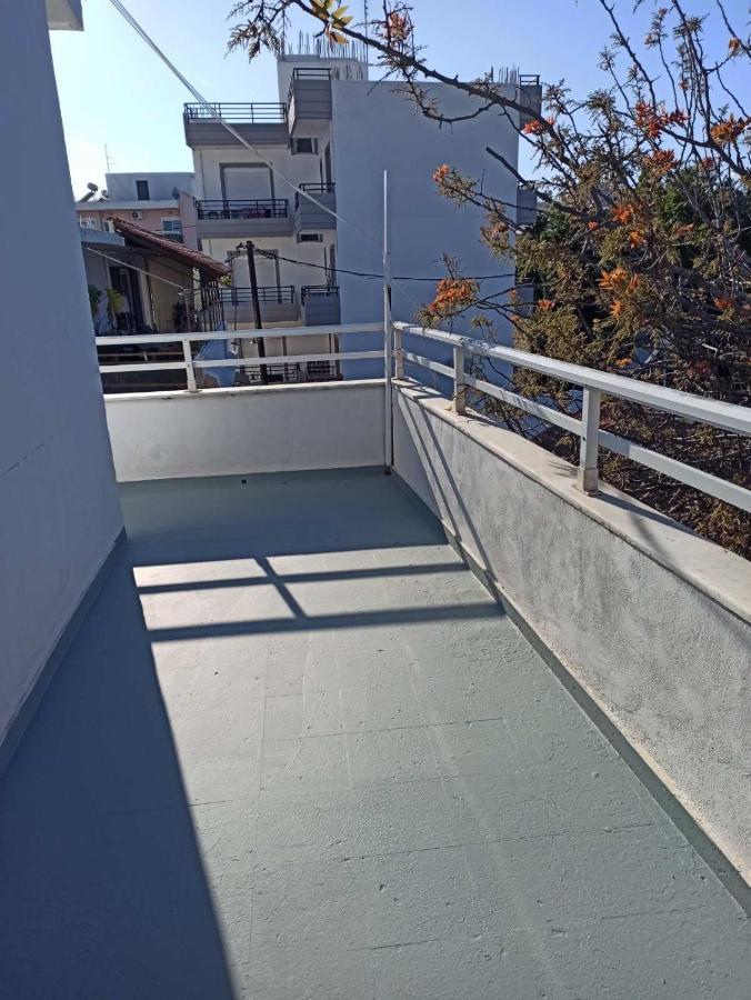 M&M Small House Rhodes City Bagian luar foto